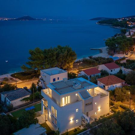 Apartments Alba Слатине Екстериор снимка