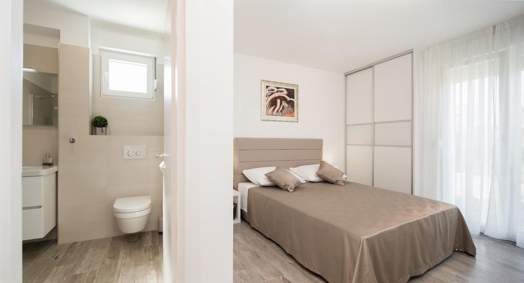 Apartments Alba Слатине Екстериор снимка
