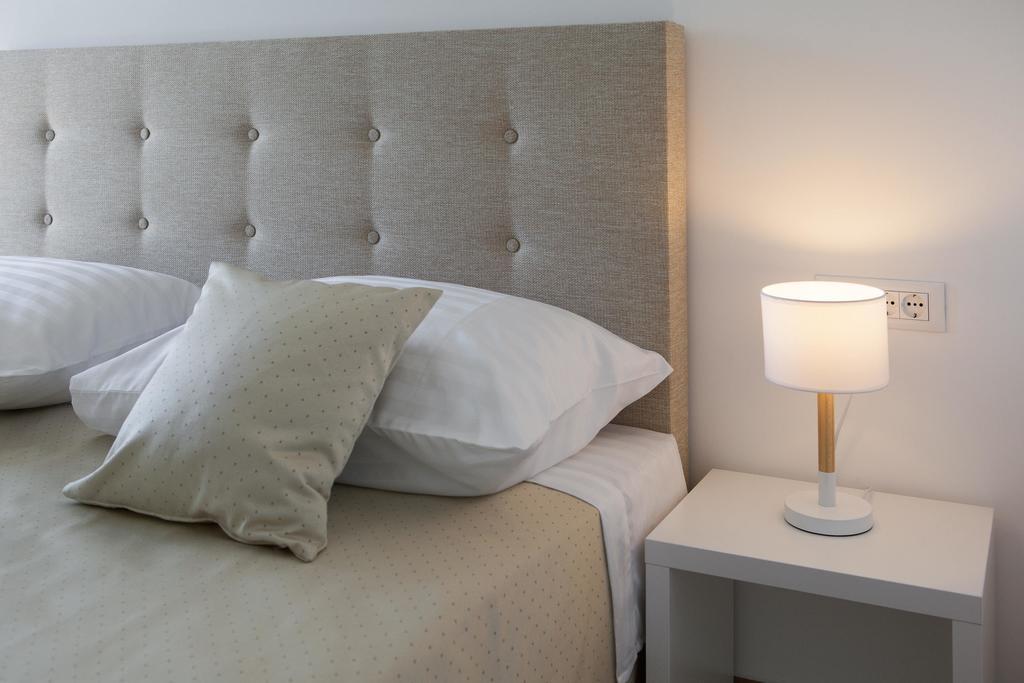 Apartments Alba Слатине Екстериор снимка