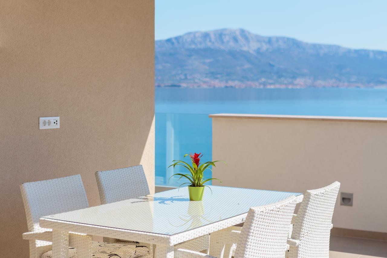 Apartments Alba Слатине Екстериор снимка