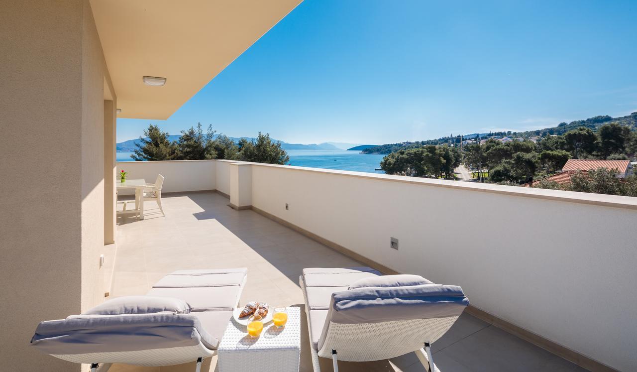 Apartments Alba Слатине Екстериор снимка